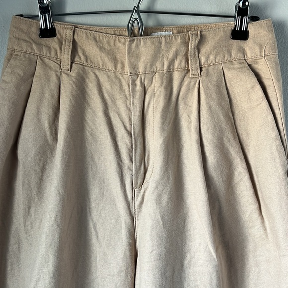 EUC GAP 365 High Rise Linen-Cotton Trousers. - Picture 3 of 8